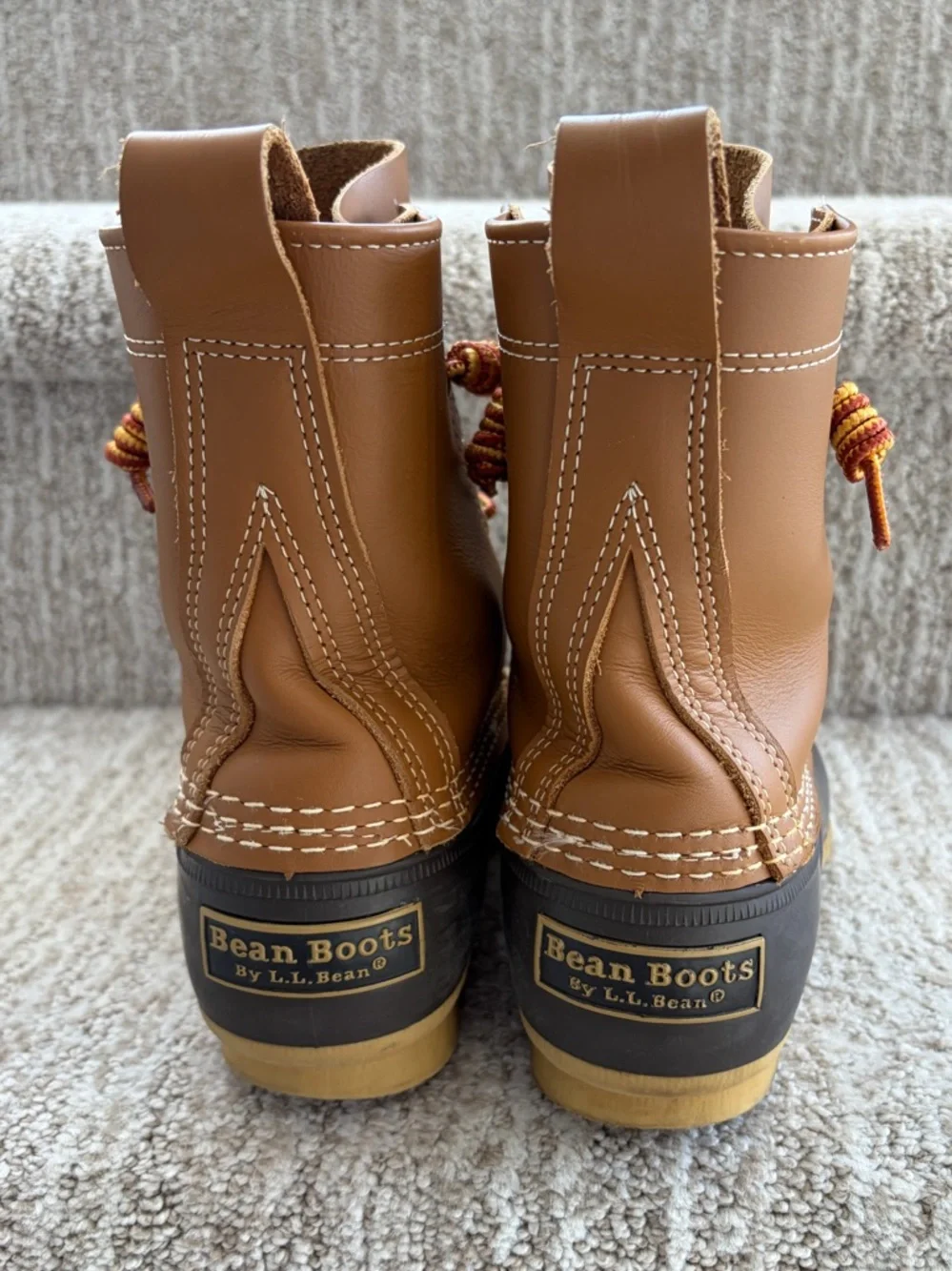 L. L. Bean Women's 8” Bean Boots. Size 6 Medium.